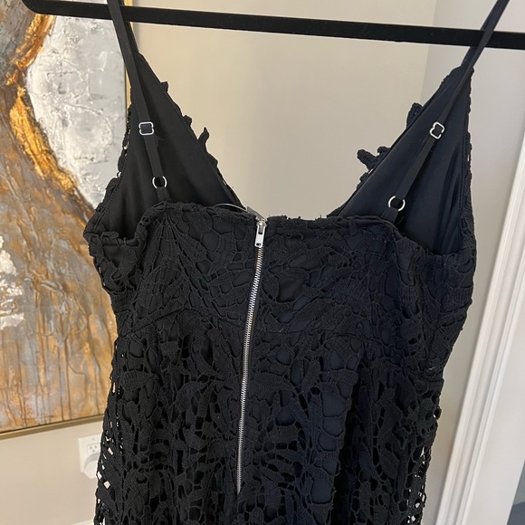 Lock & Key Lace Dress - Picture 10 of 15